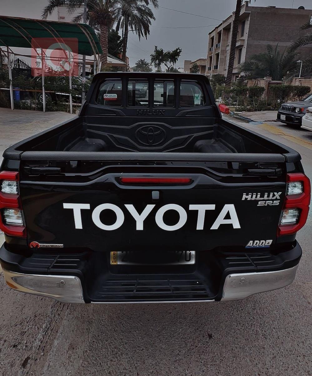 تويوتا هايلوكس